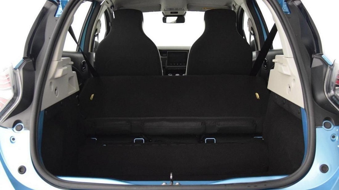 Renault Zoe Z.E. 50 R135 (2019-2024) trunk, boot, expanded, folded seats, maximum volume, max cargo, max capacity, max storage
