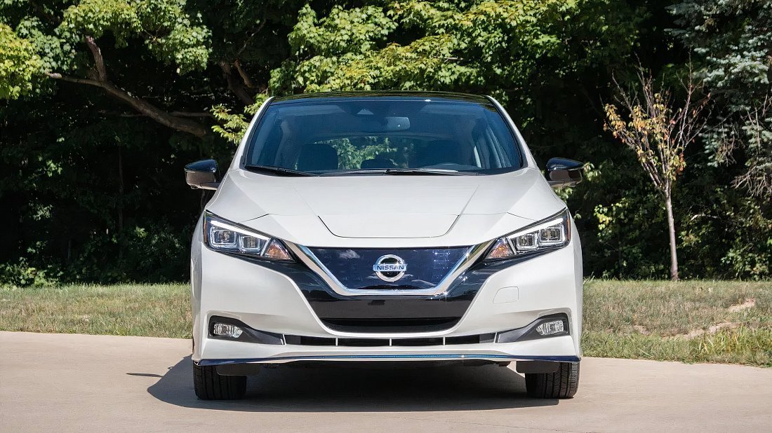 Nissan Leaf 62 kWh (2017-2022) front fascia, grille, headlights, bumper, exterior