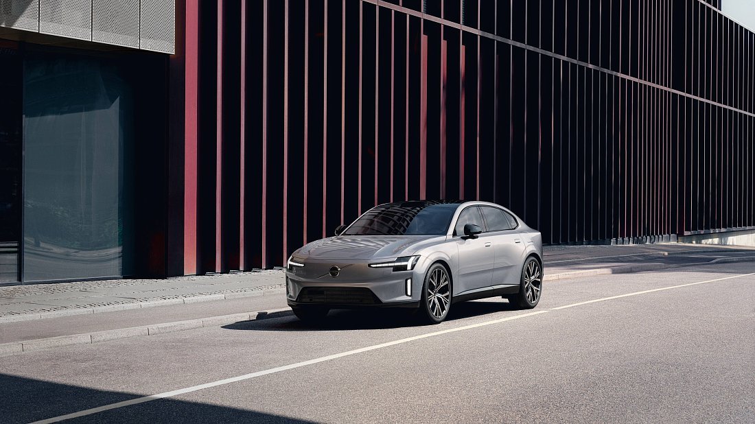Volvo ES90 Single Motor Extended Range (2025-…) front view, front quarter, diagonal, exterior