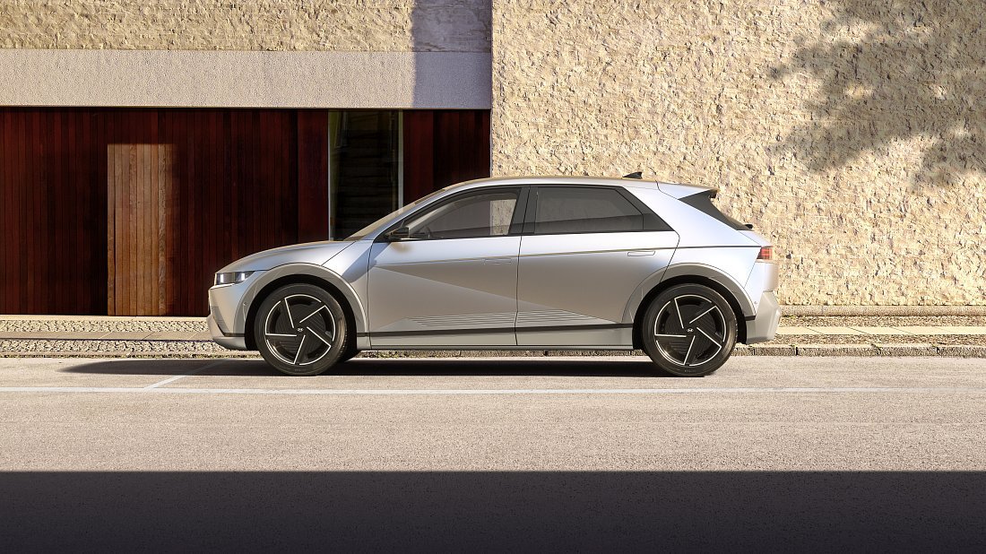 Hyundai Ioniq 5 Long Range AWD (2024-…) side profile, silhouette, doors, wheels, exterior