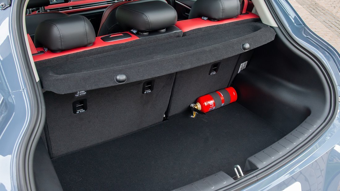GWM ORA 03 GT (2023-…) trunk photo, boot, seats up, seats upright, cargo space, cargo volume, cargo capacity, storage