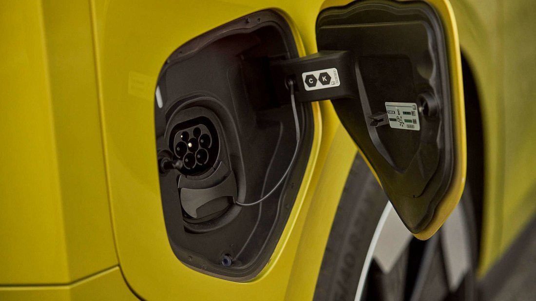 Volkswagen ID.Buzz Pro (2024-...) charge port Europe, charging, inlet, plug, connector