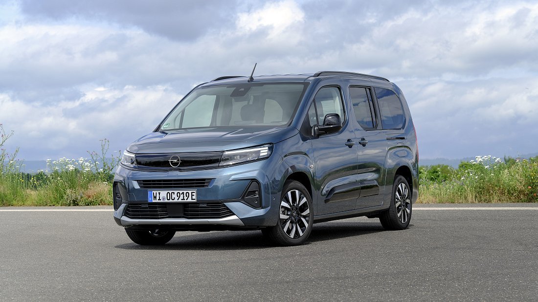 Opel Combo Electric Life XL 52 kWh (2024-...) front view photo, front quarter, diagonal, exterior