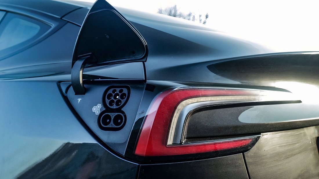 Tesla Model 3 RWD (2023-…) charge port Europe, charging, inlet, plug, connector