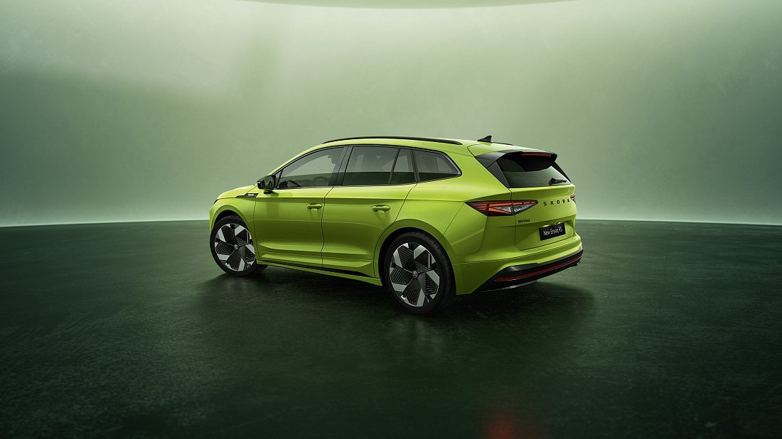Škoda Enyaq RS (2025-...) rear quarter photo, three-quarter view, diagonal, exterior