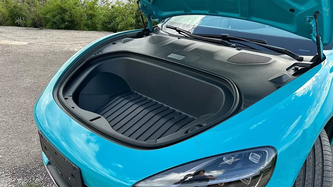 Xiaomi SU7 (2024-...) frunk, front trunk, under hood, storage, cargo, capacity, bonus space