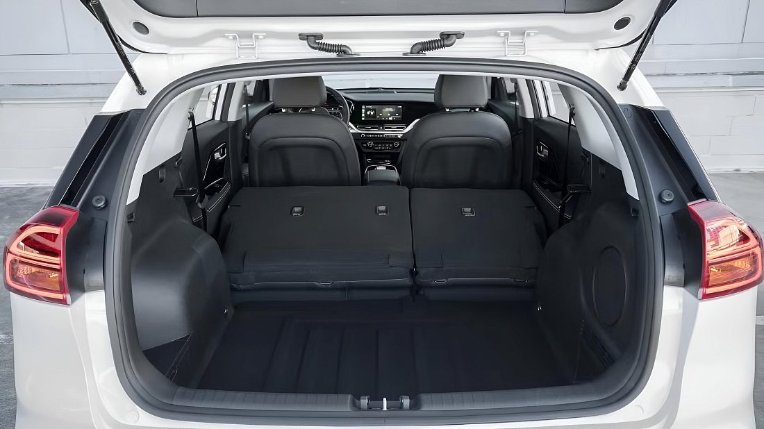 Kia Niro EV Long Range (2018-2022) trunk, boot, expanded, folded seats, maximum volume, max cargo, max capacity, max storage