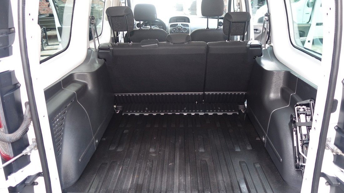 Renault Kangoo Z.E. Maxi (2011-2017) trunk, boot, seats up, seats upright, cargo space, cargo volume, cargo capacity, storage