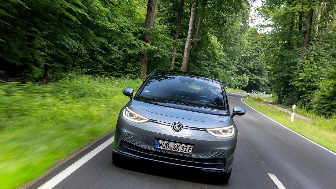 Volkswagen ID.3 Pro Performance (2020-2023) front fascia, grille, headlights, bumper, exterior