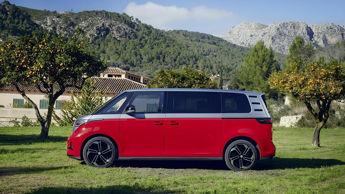 Volkswagen ID.Buzz GTX (2024-…) side profile, silhouette, doors, wheels, exterior