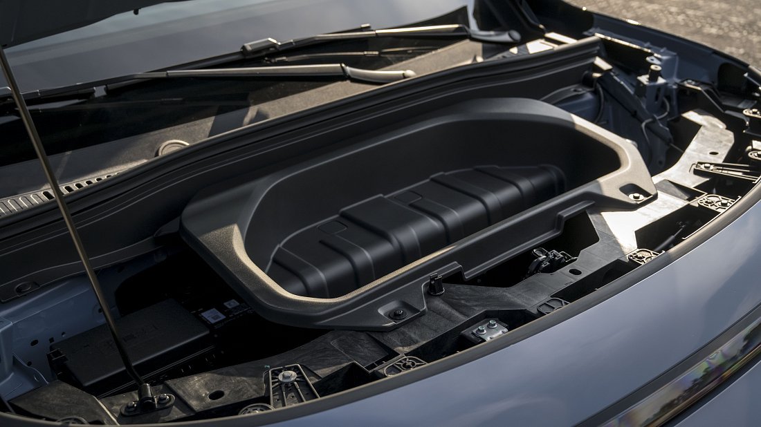 Leapmotor B10 Pro Max (2025-..) frunk photo, front trunk, under hood, storage, cargo, capacity, bonus space