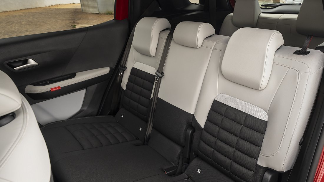 Citroën e-C3 Aircross Comfort Range (2024-…) rear seats photo, back seats, passenger seats, legroom, headroom, interior