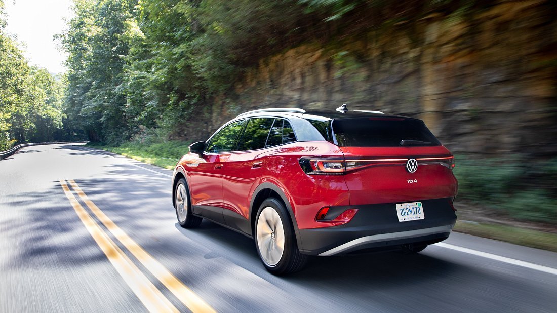Volkswagen ID.4 AWD Pro (2021-2023) rear quarter, three-quarter view, diagonal, exterior