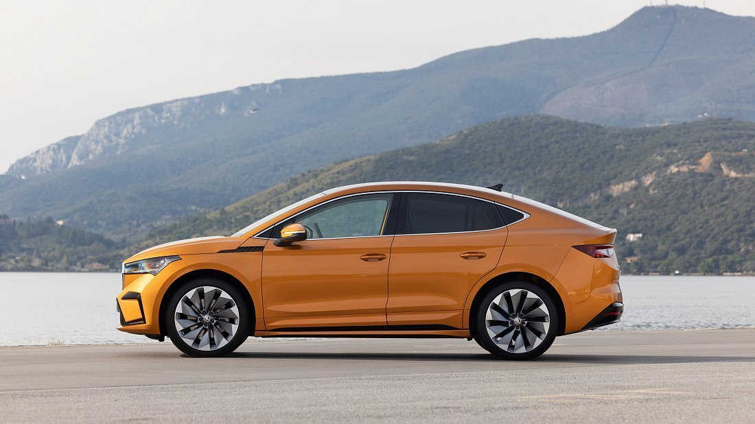 Škoda Enyaq Coupe iV 60 (2022-2023) side profile, silhouette, doors, wheels, exterior