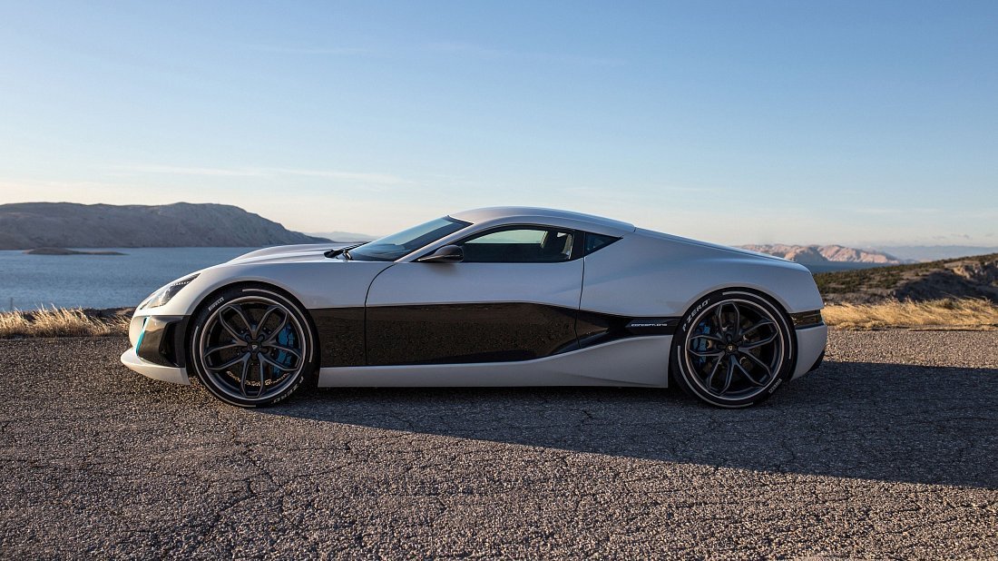 Rimac Concept One (2013-2016) side profile photo, silhouette, doors, wheels, exterior
