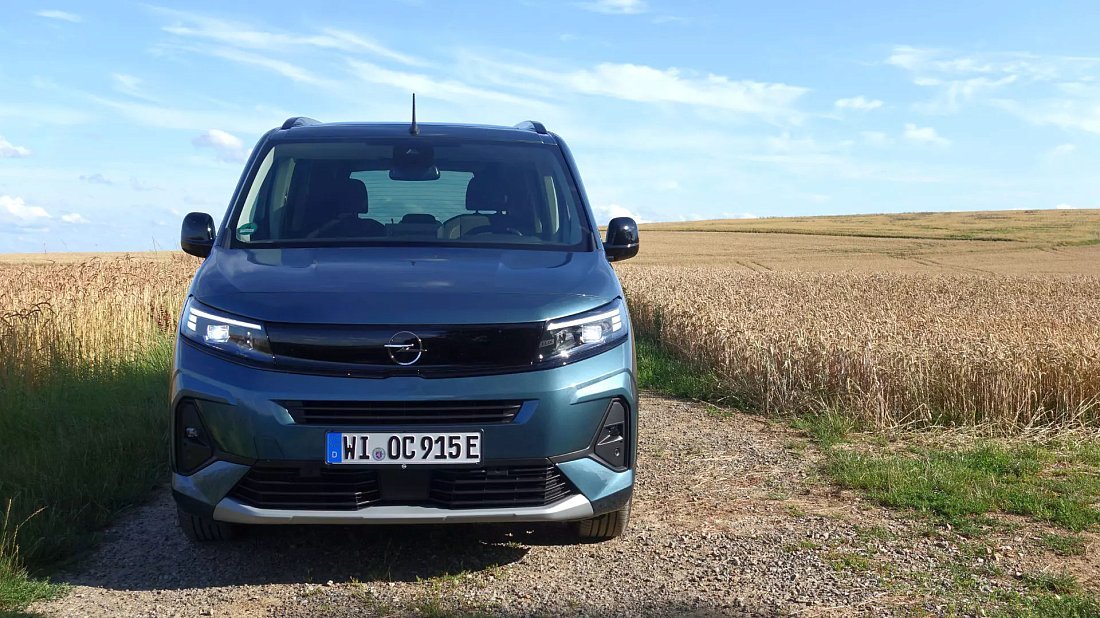 Opel Combo Electric Life 52 kWh (2024-...) front fascia photo, grille, headlights, bumper, exterior