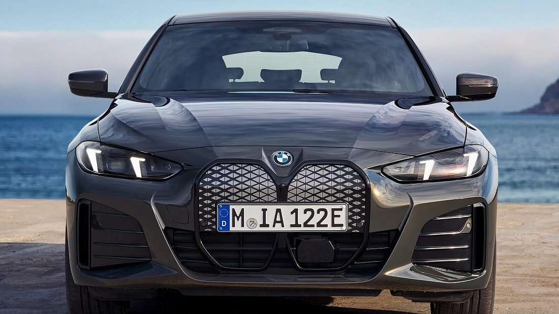 BMW i4 eDrive35 (2024-…) front fascia, grille, headlights, bumper, exterior