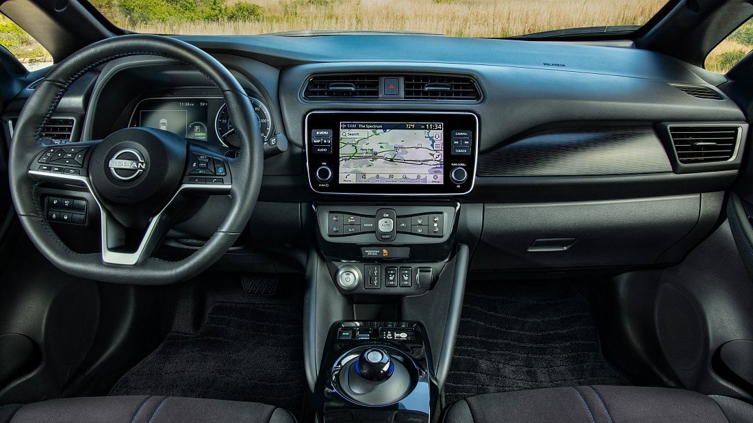 Nissan Leaf 60 kWh (2022-…) interior, front seat, driver seat, dashboard, steering wheel, infotainment, cockpit