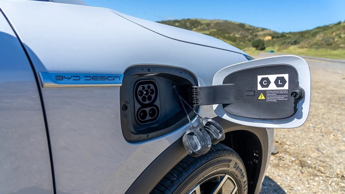 BYD Atto 3 FWD (2022-…) charge port Europe, charging, inlet, plug, connector