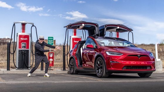 Video: Tesla Model X Plaid 70-MPH Highway Range Test! Jordan Goes Far Below 0% To Get Every Mile Possible
