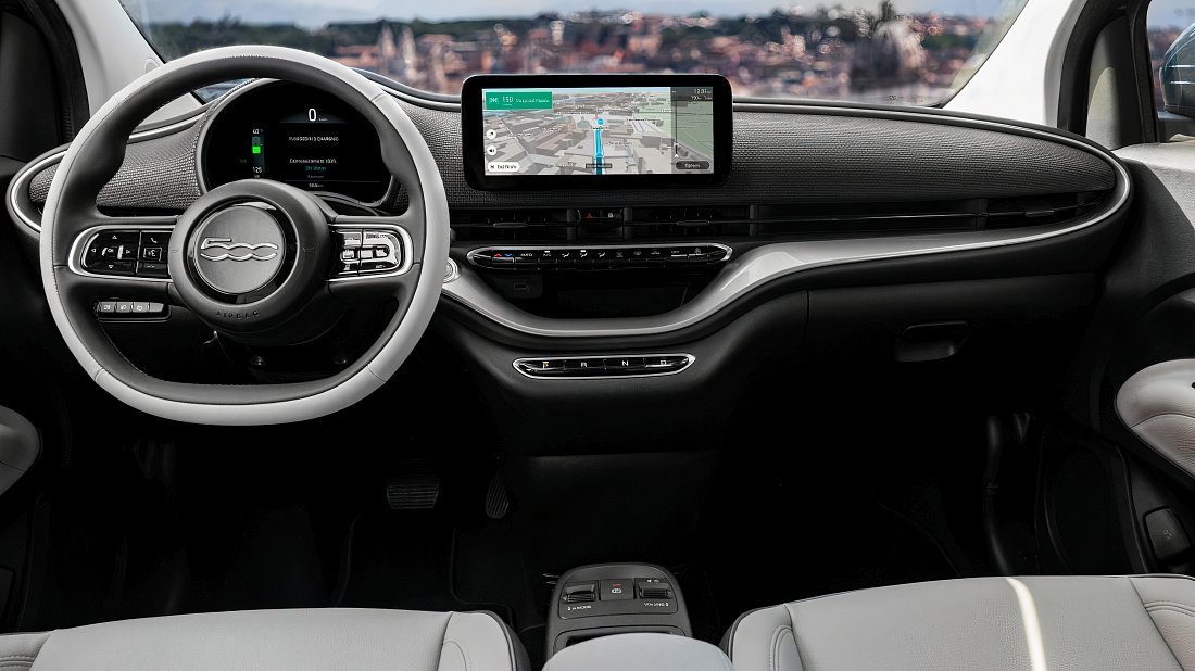 Fiat 500e Hatchback 24 kWh (2020-…) interior, front seat, driver seat, dashboard, steering wheel, infotainment, cockpit