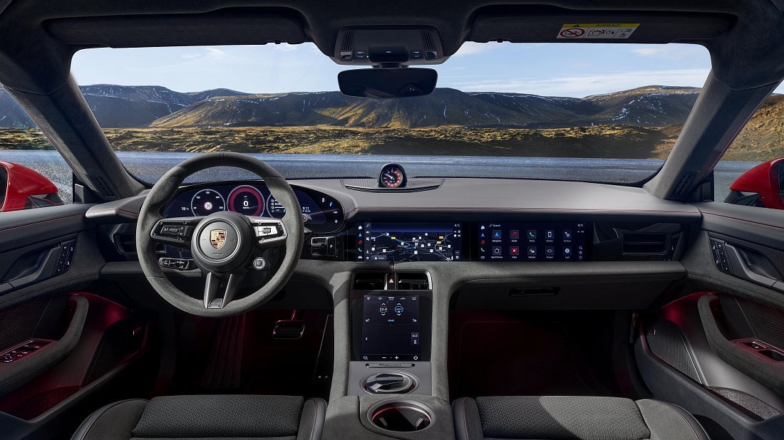 Porsche Taycan GTS (2024-...) interior photo, front seat, driver seat, dashboard, steering wheel, infotainment, cockpit