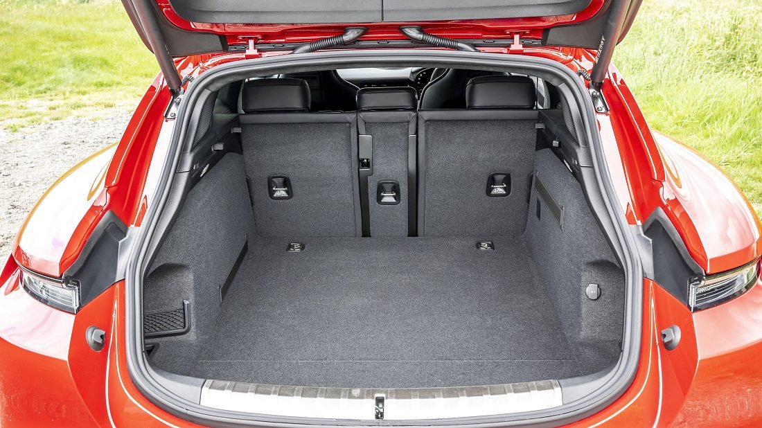 Porsche Taycan GTS Sport Turismo (2022-2024) trunk photo, boot, seats up, seats upright, cargo space, cargo volume, cargo capacity, storage