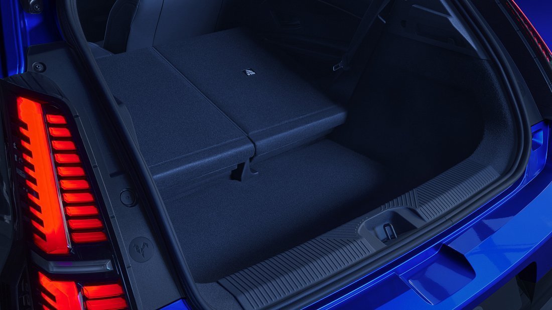 Alpine A290 220 hp (2024-...) trunk, boot, expanded, folded seats, maximum volume, max cargo, max capacity, max storage