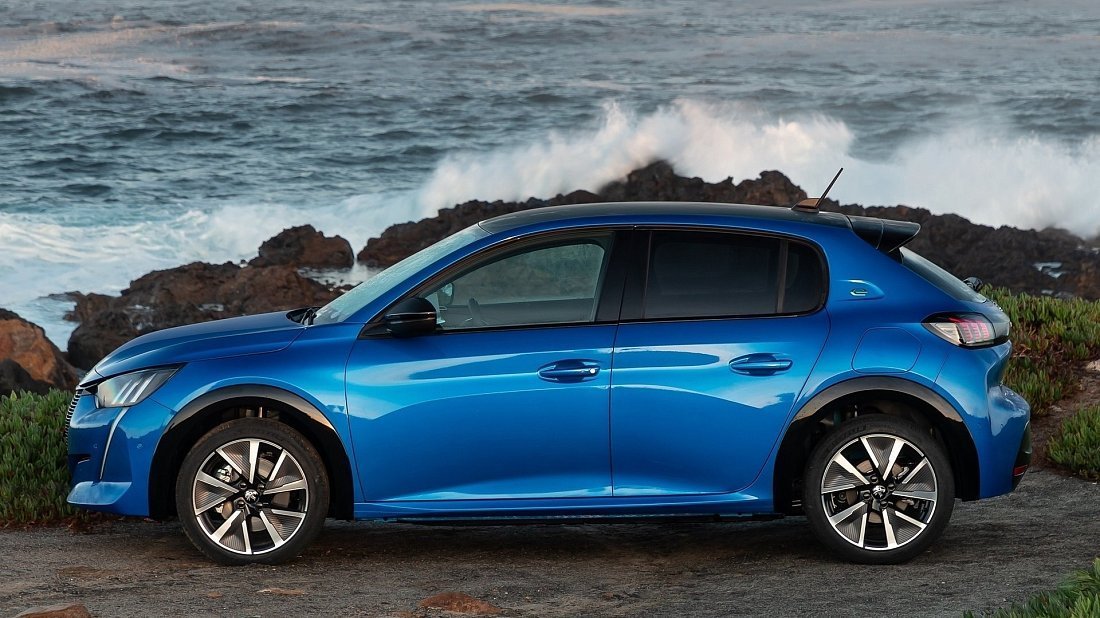 Peugeot e-208 50 kWh (2021-2023) side profile, silhouette, doors, wheels, exterior