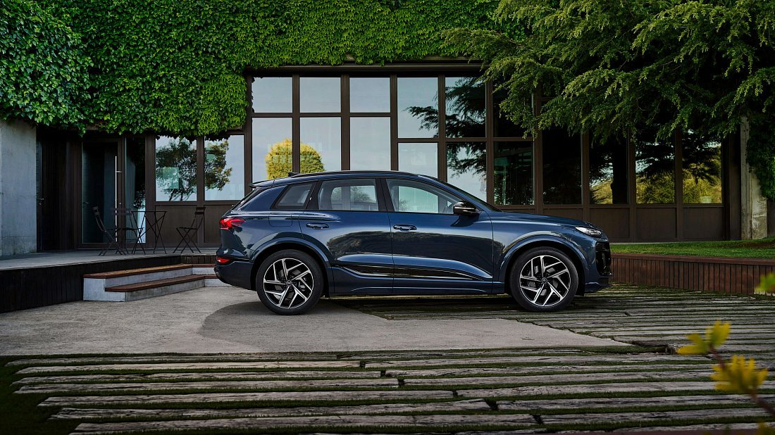 Audi Q6 e-tron Performance (2024-…) side profile, silhouette, doors, wheels, exterior