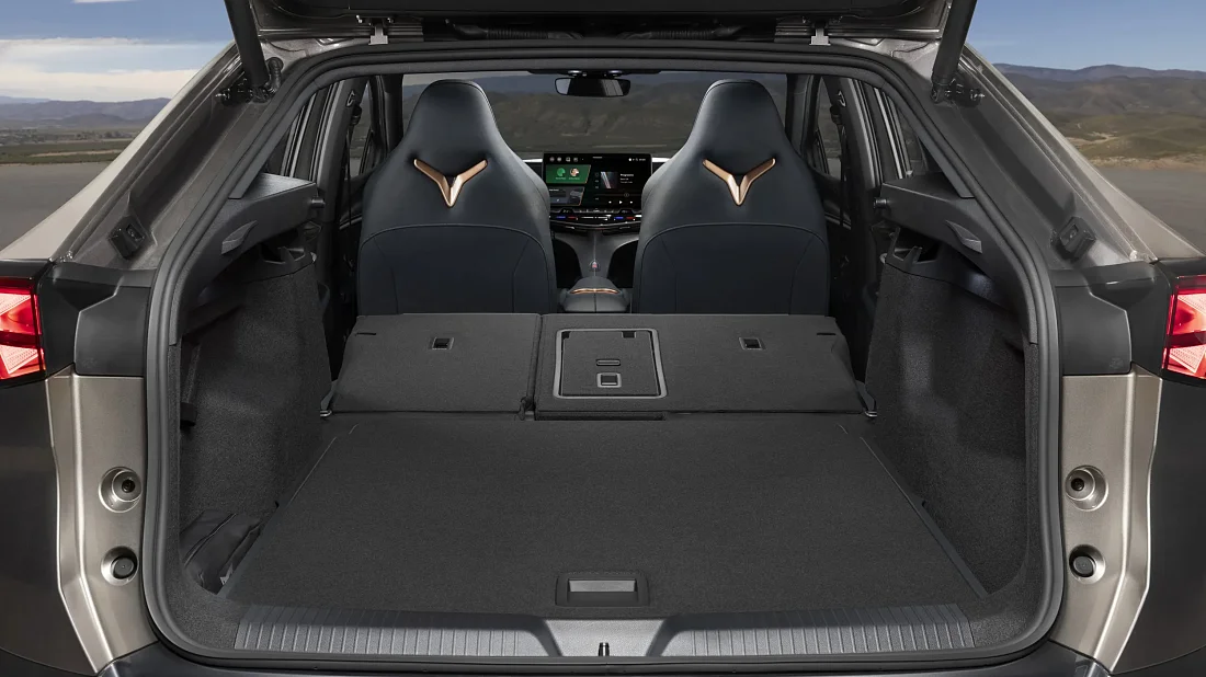 Cupra Tavascan VZ (2023-…) trunk, boot, expanded, folded seats, maximum volume, max cargo, max capacity, max storage