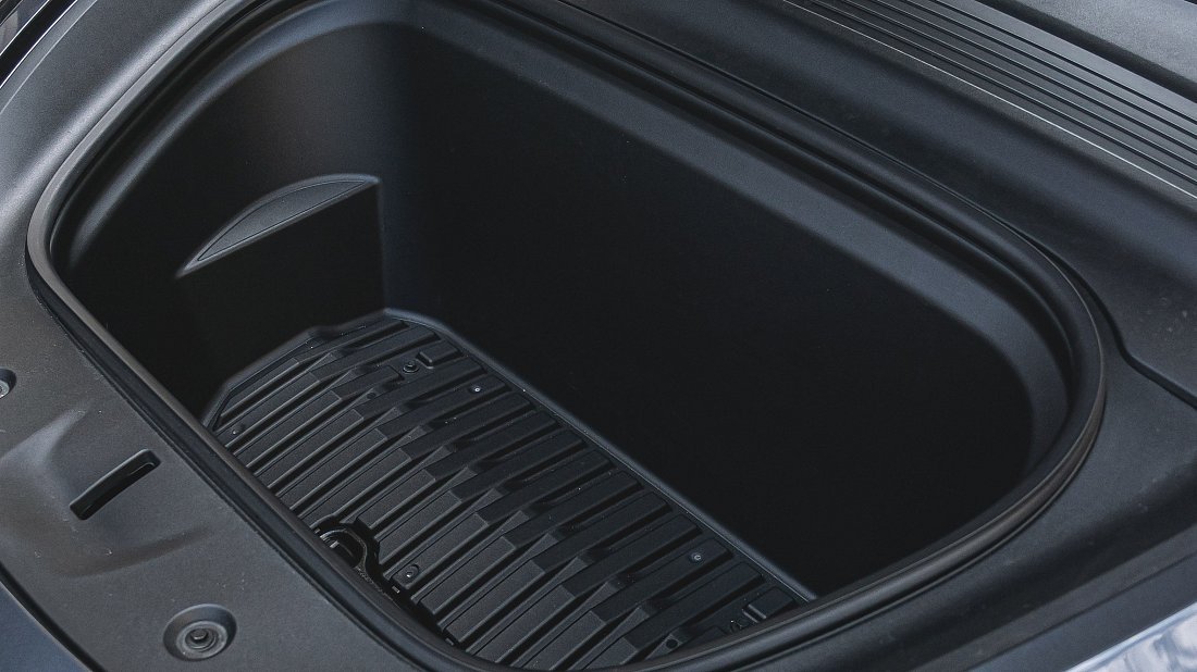 Tesla Model Y Long Range AWD (2025-...) frunk, front trunk, under hood, storage, cargo, capacity, bonus space