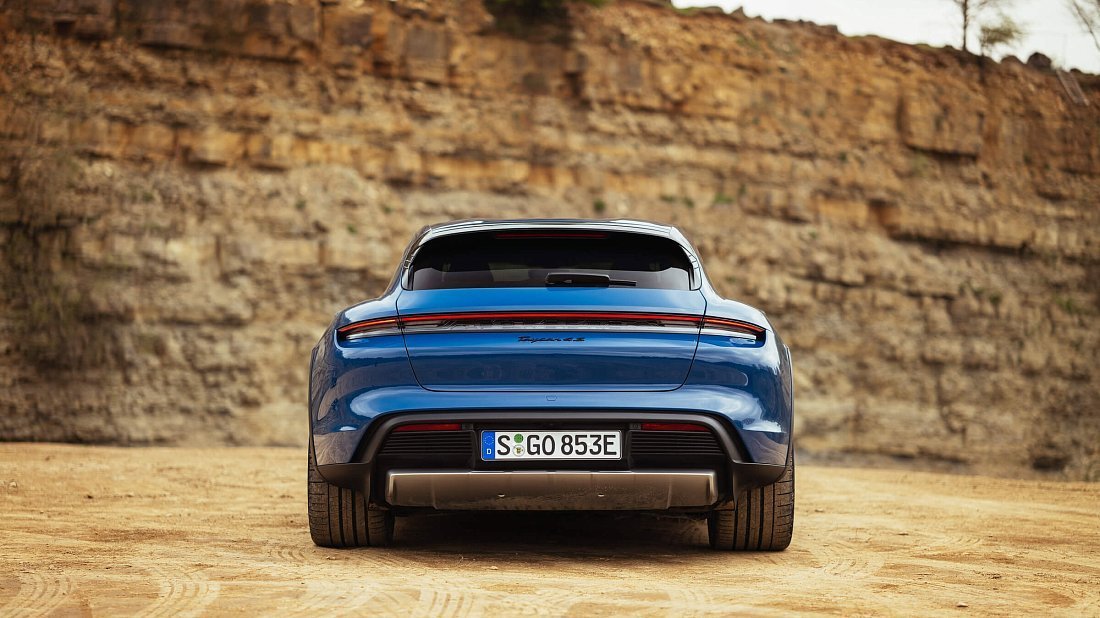 Porsche Taycan 4S Cross Turismo (2021-2024) rear view, taillights, trunk, spoiler, badge, bumper, exterior
