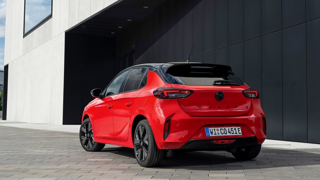 Opel Corsa Electric 50 kWh (2021-2023) rear quarter, three-quarter view, diagonal, exterior