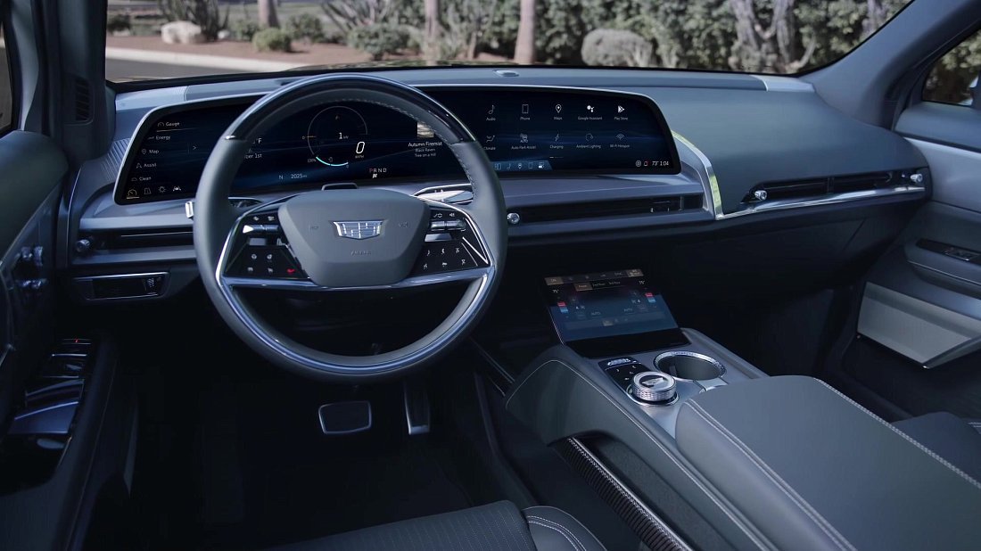 Cadillac Vistiq AWD (2025-…) interior, front seat, driver seat, dashboard, steering wheel, infotainment, cockpit