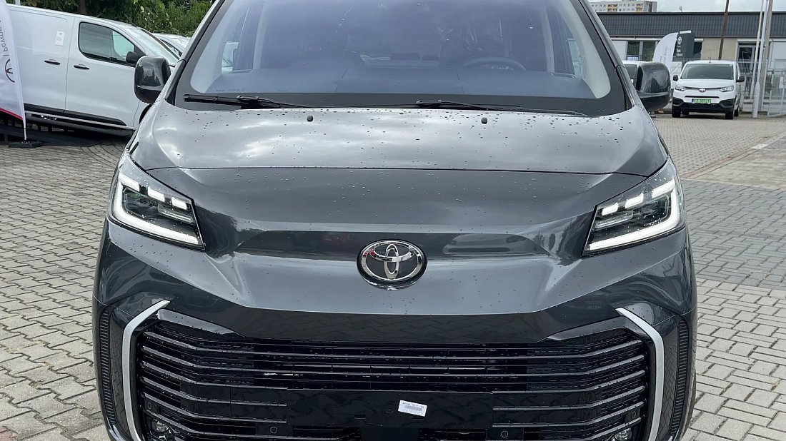 Toyota Proace Verso Electric L2 75 kWh (2024-...) front fascia photo, grille, headlights, bumper, exterior