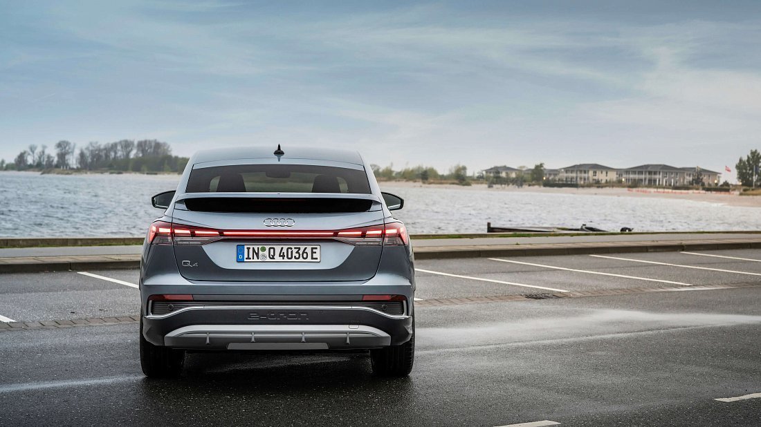 Audi Q4 Sportback e-tron 35 (2021-2023) rear view, taillights, trunk, spoiler, badge, bumper, exterior