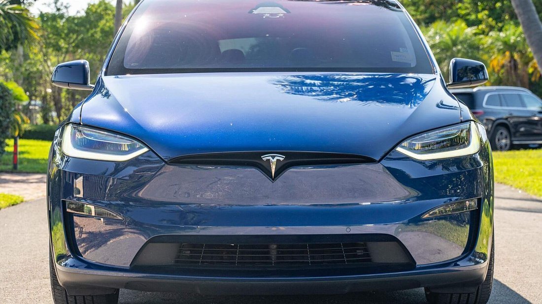 Tesla Model X Dual Motor (2021-…) front fascia, grille, headlights, bumper, exterior