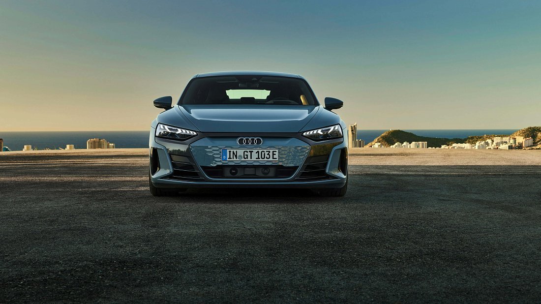Audi e-tron GT quattro (2021-2024) front fascia, grille, headlights, bumper, exterior