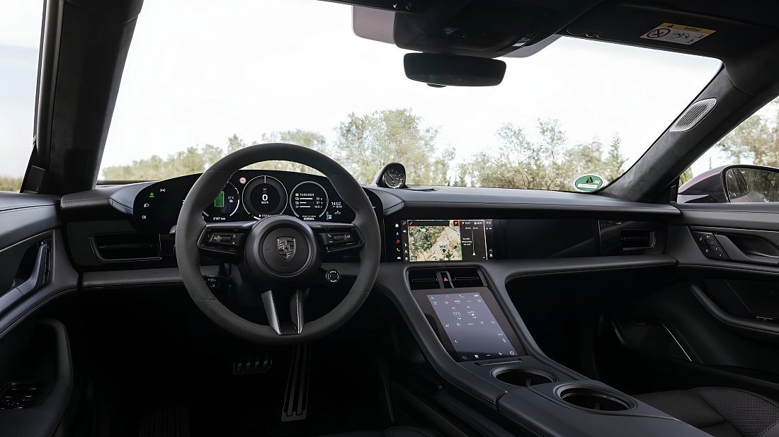 Porsche Taycan Turbo Cross Turismo (2024-…) interior, front seat, driver seat, dashboard, steering wheel, infotainment, cockpit