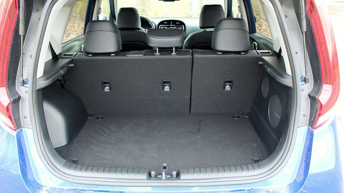 Kia Soul EV Standard Range (2020-…) trunk, boot, seats up, seats upright, cargo space, cargo volume, cargo capacity, storage