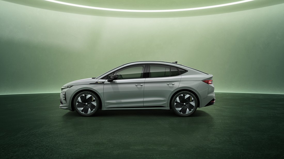 Škoda Enyaq Coupe RS (2025-...) side profile photo, silhouette, doors, wheels, exterior
