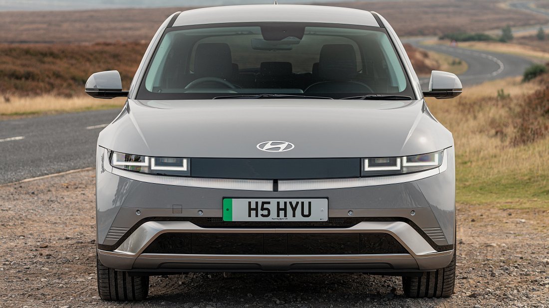 Hyundai Ioniq 5 Standard Range RWD (2024-…) front fascia, grille, headlights, bumper, exterior