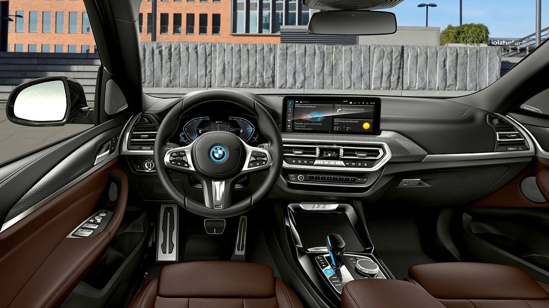 BMW iX3 Gen 2 (2021-…) interior, front seat, driver seat, dashboard, steering wheel, infotainment, cockpit