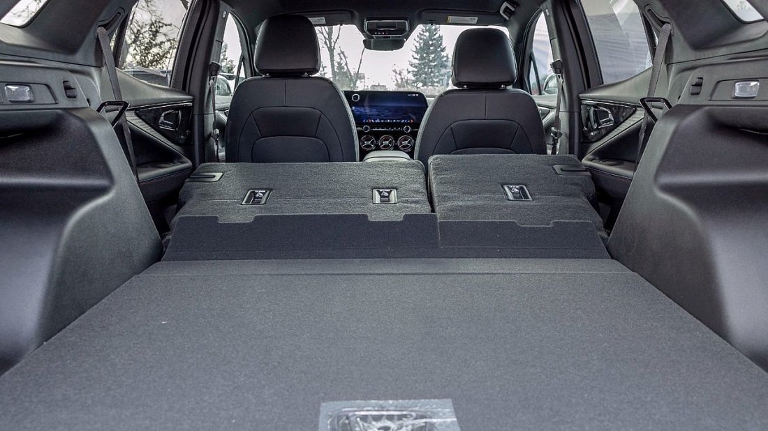Chevrolet Blazer EV Performance AWD (2024-…) trunk, boot, expanded, folded seats, maximum volume, max cargo, max capacity, max storage
