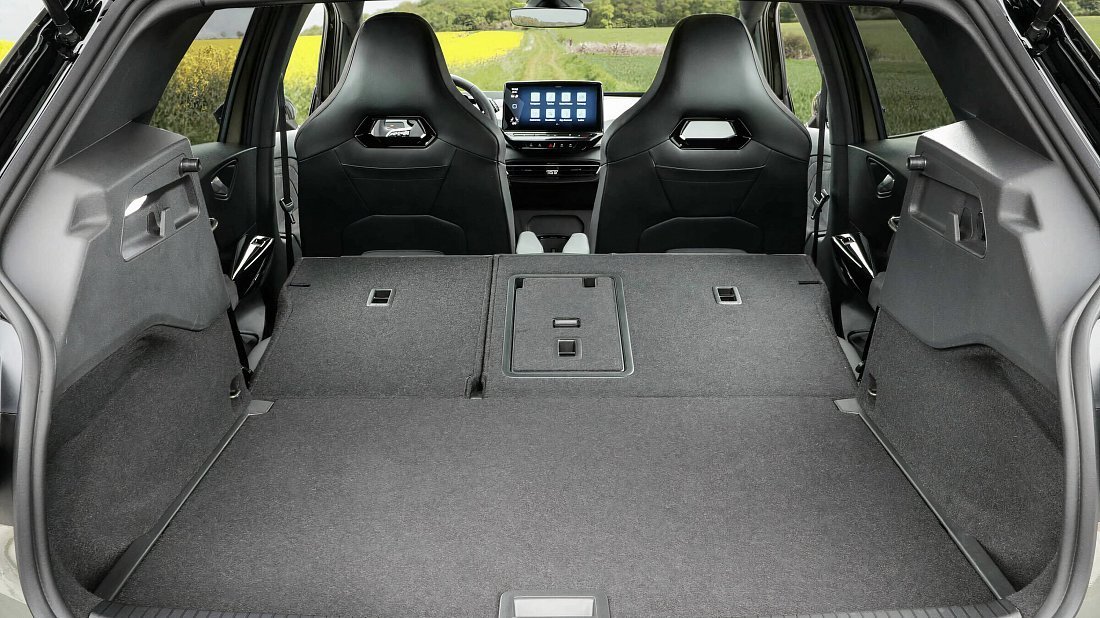 Volkswagen ID.3 Pro (2024-…) trunk, boot, expanded, folded seats, maximum volume, max cargo, max capacity, max storage