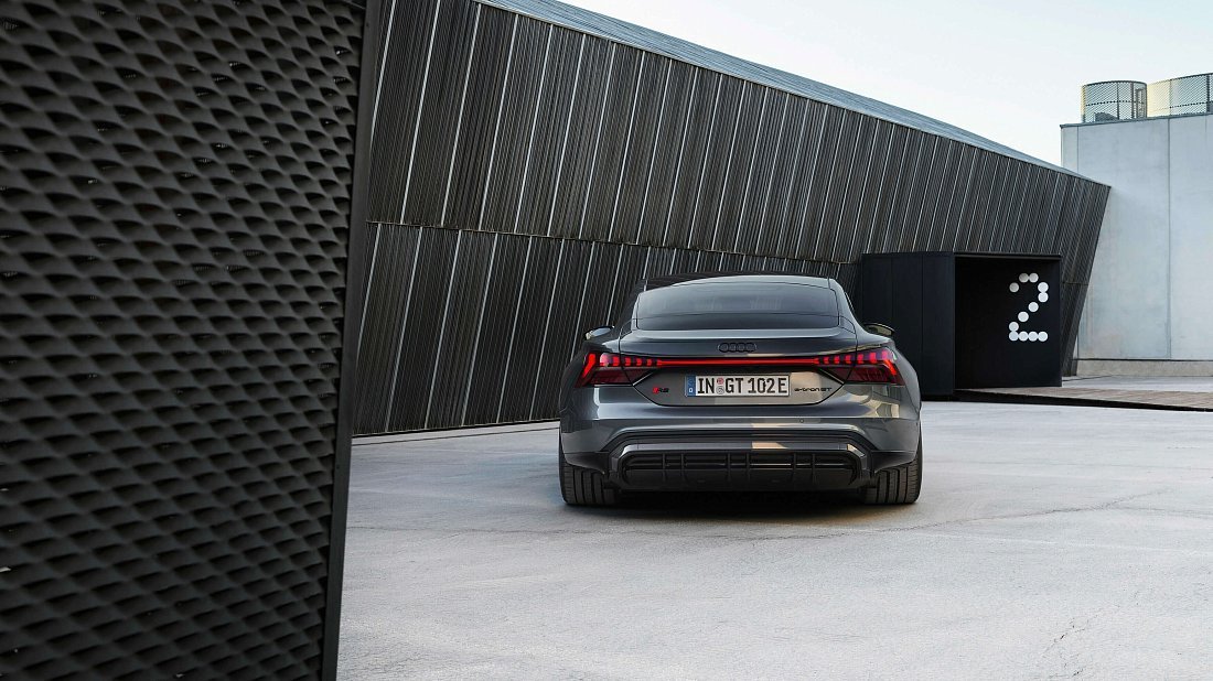 Audi e-tron GT RS (2021-2024) rear view, taillights, trunk, spoiler, badge, bumper, exterior