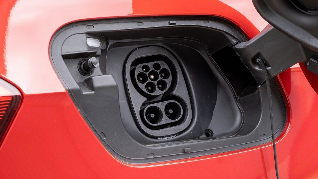 Volkswagen ID.3 GTX (2024-…) charge port Europe, charging, inlet, plug, connector