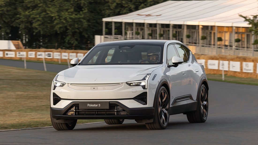 Polestar 3 Long Range Single Motor (2024-…) front view, front quarter, diagonal, exterior