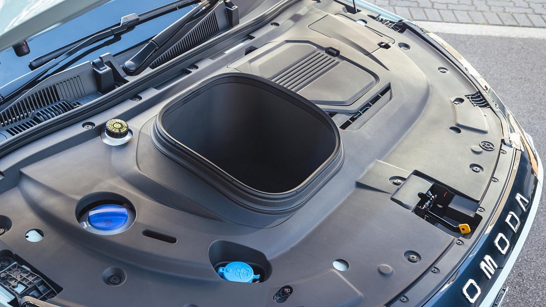 Omoda E5 (2024-...) frunk, front trunk, under hood, storage, cargo, capacity, bonus space